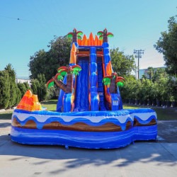 IMG 9756 19' Oasis Water Slide w/ XL Pool